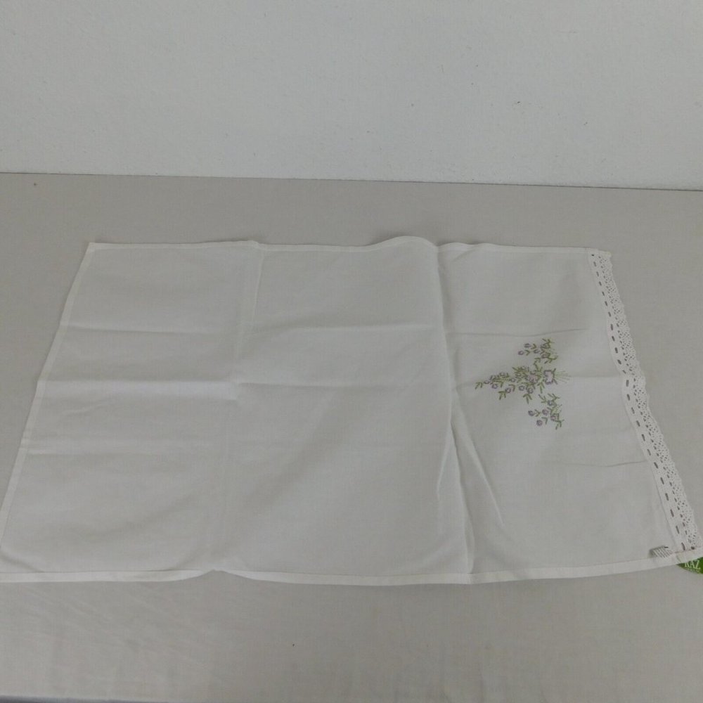 Embroidered Purple Flower Tablecloth Cover Dresser Scarf Raz Import Cotton 25x15 - Picture 4 of 7